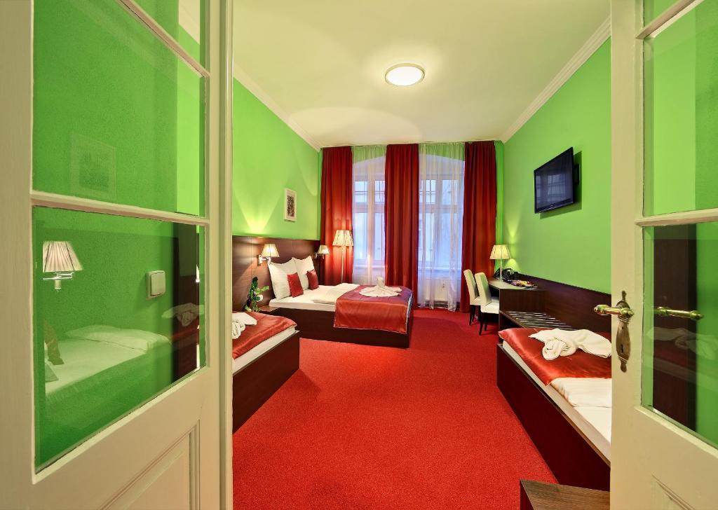 Otel Martin 4*